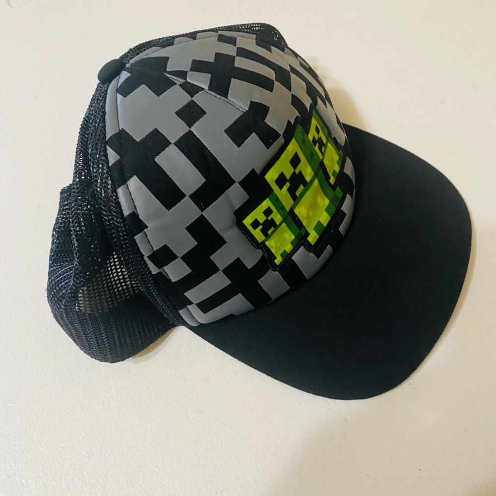 Minecraft hat - Picture 2 of 3